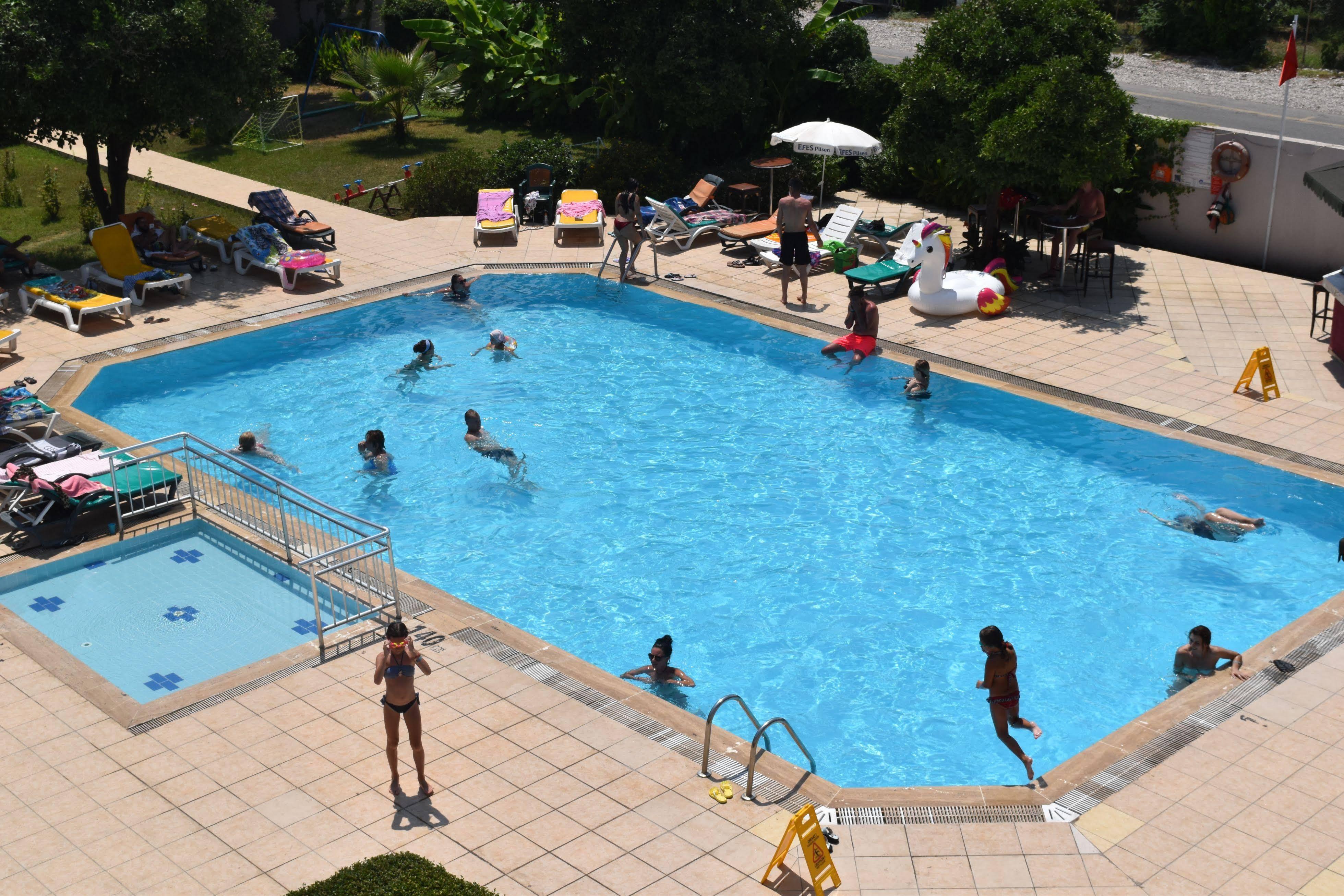 Ares Hotel Κεμέρ Εξωτερικό φωτογραφία