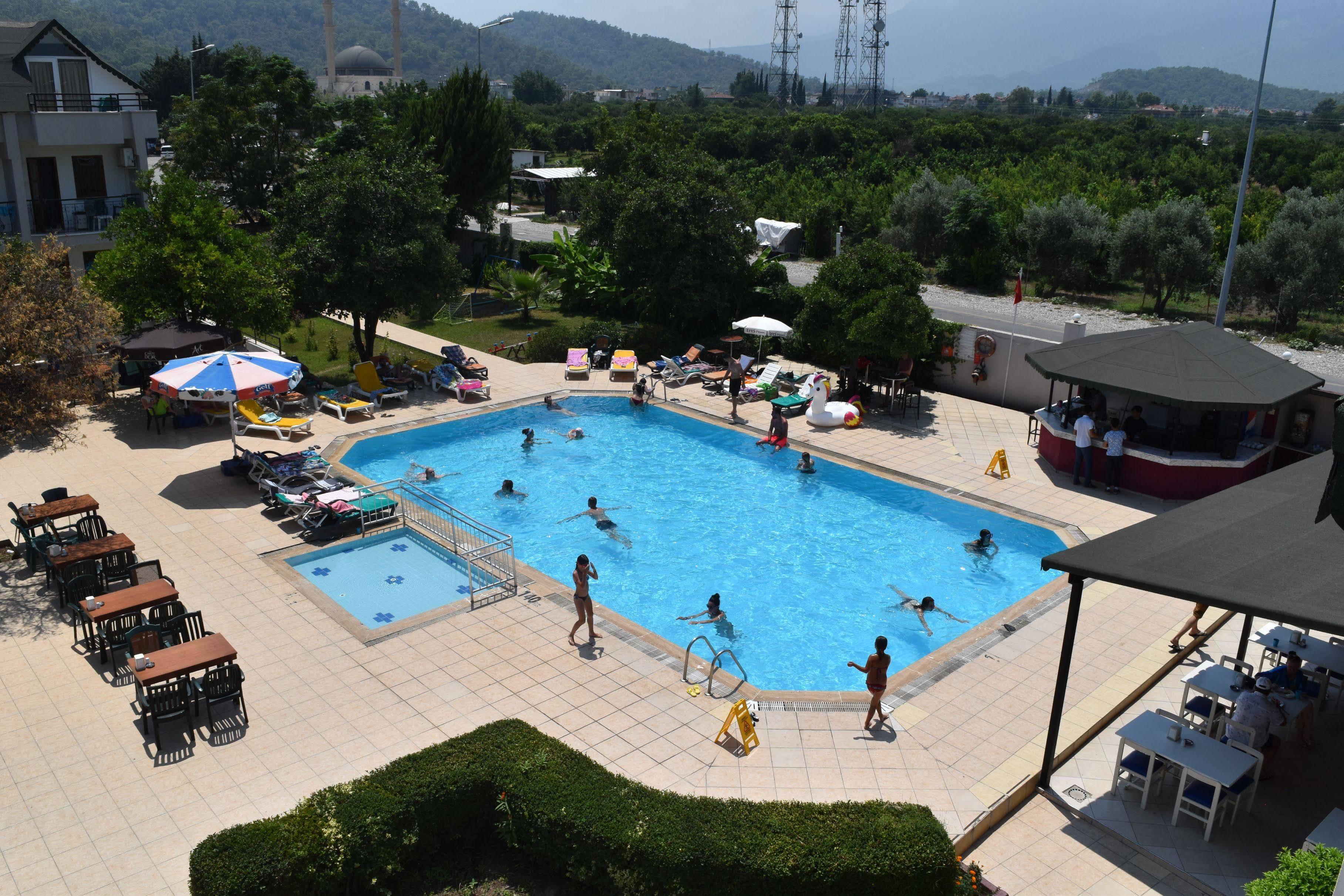 Ares Hotel Κεμέρ Εξωτερικό φωτογραφία