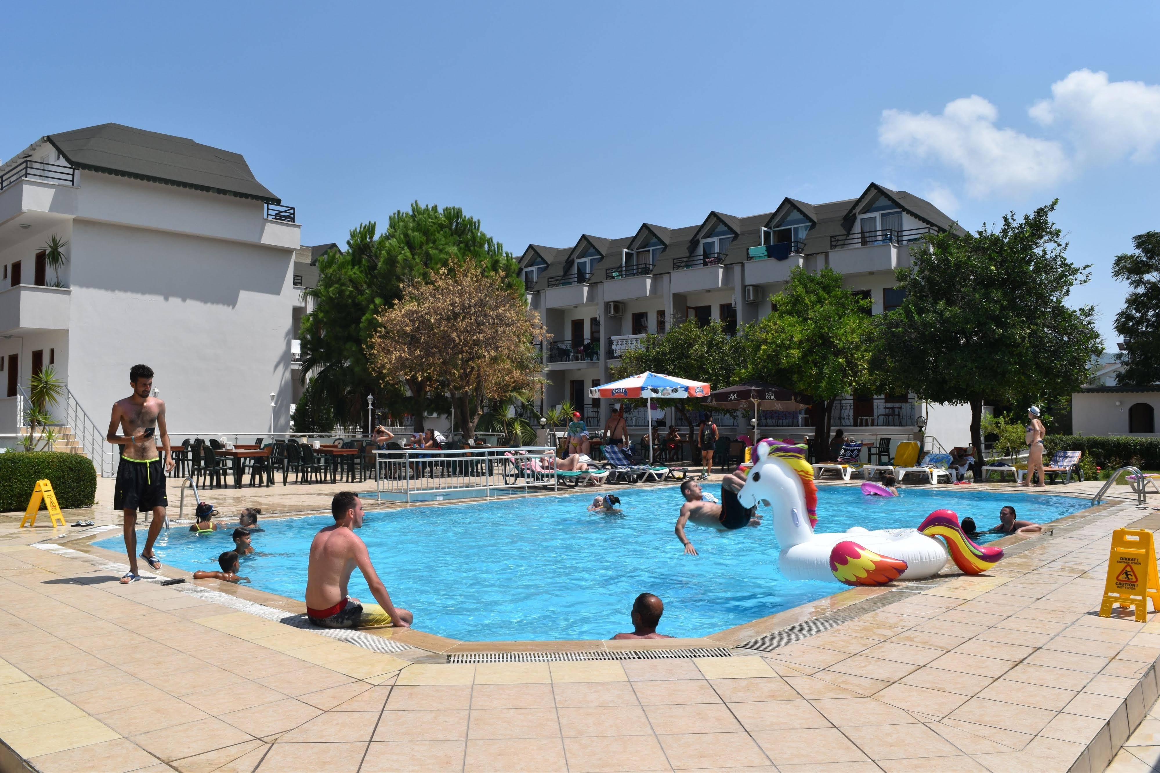 Ares Hotel Κεμέρ Εξωτερικό φωτογραφία