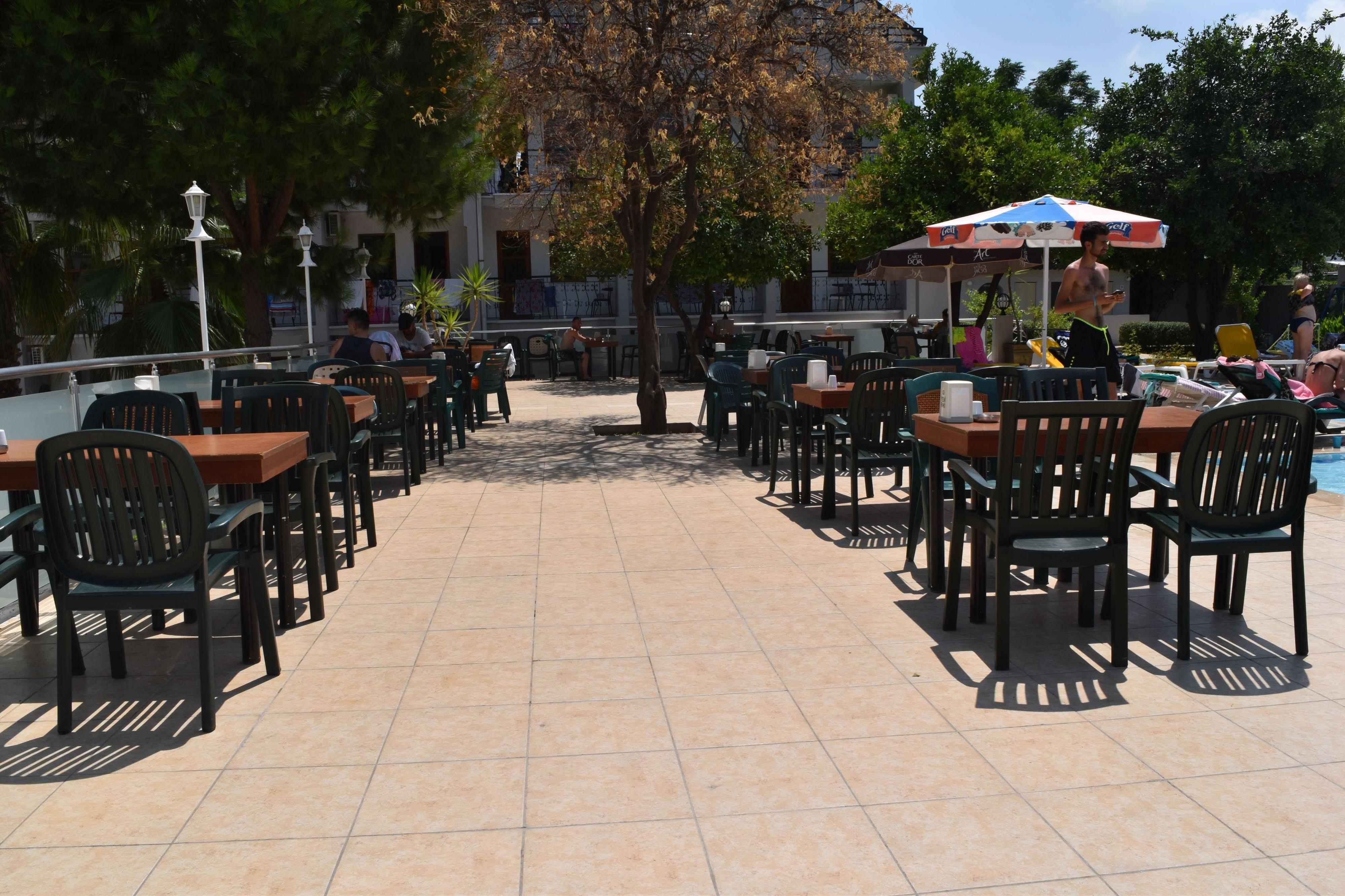 Ares Hotel Κεμέρ Εξωτερικό φωτογραφία