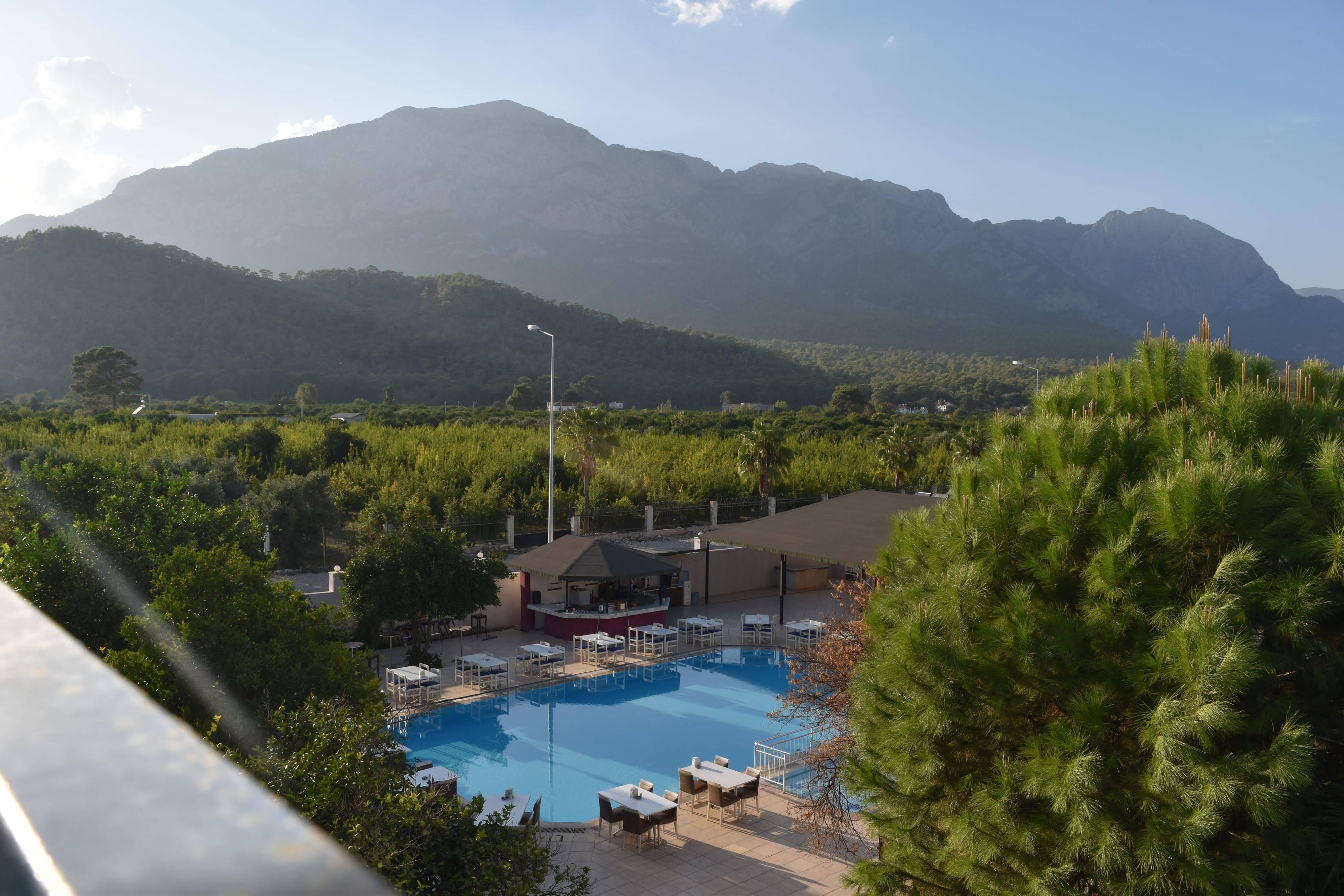 Ares Hotel Κεμέρ Εξωτερικό φωτογραφία