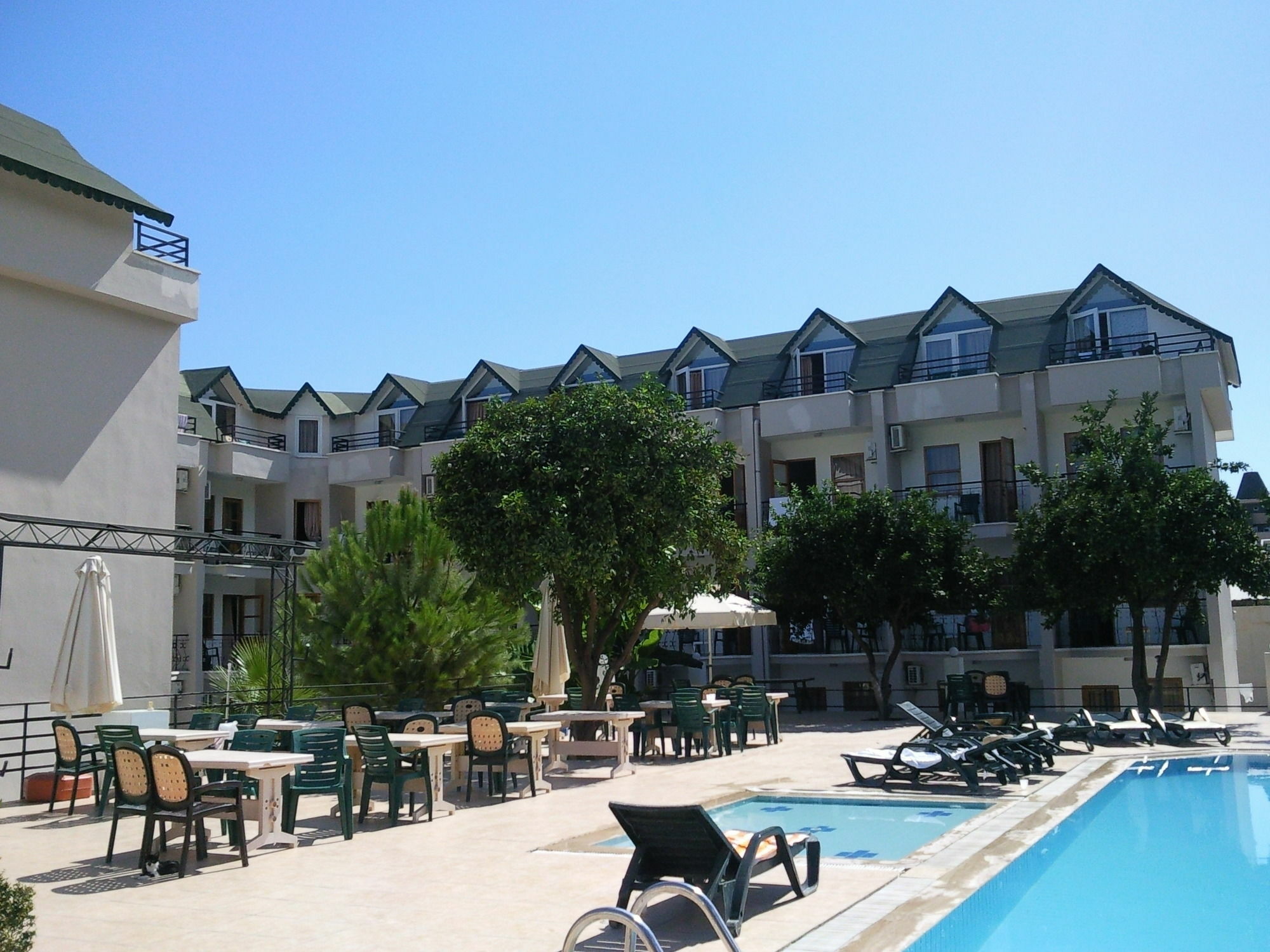Ares Hotel Κεμέρ Εξωτερικό φωτογραφία