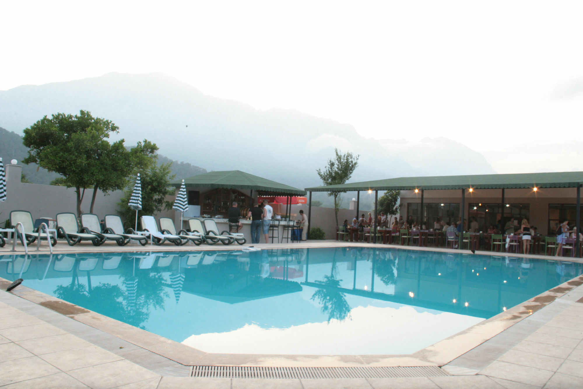 Ares Hotel Κεμέρ Εξωτερικό φωτογραφία